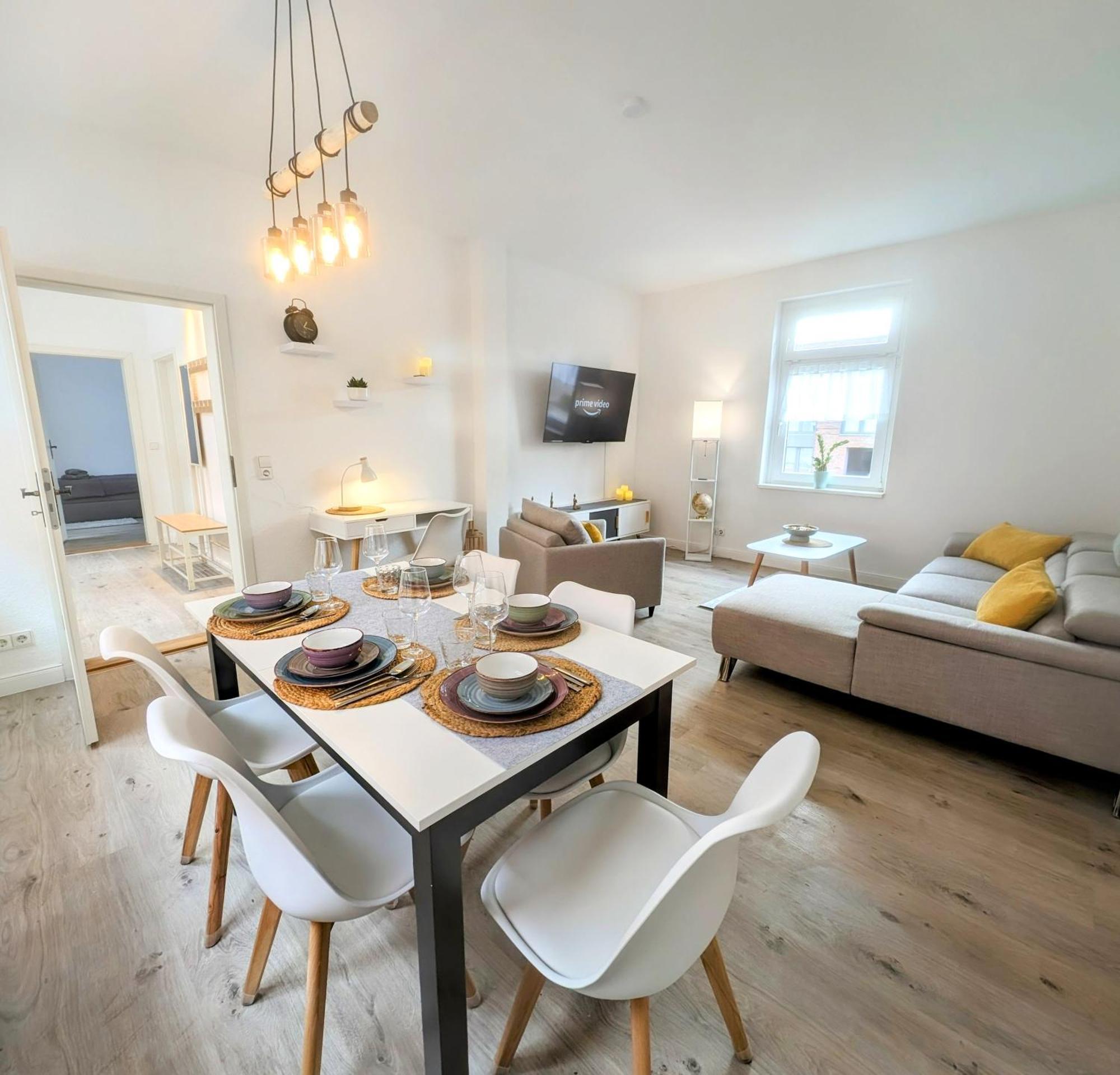 Casa Apartment Modern Vintage Flexibilitaet Pur- Perfektes Apartment Fuer Familien Und Geschaeftsreisende 5 Schlafplaetze, Vollausstattung, Amazon Prime & Parkplatz Inklusive Magdeburgo Exterior foto